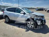 2015 Toyota RAV4 photo