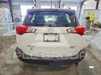 2015 Toyota RAV4 photo