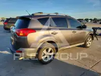 2015 Toyota RAV4 photo