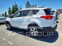 2015 Toyota RAV4 фото