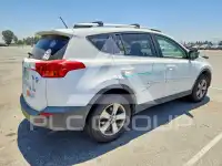 2015 Toyota RAV4 фото