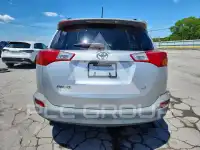 2015 Toyota RAV4 photo