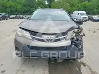 2015 Toyota RAV4 фото