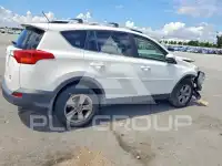2015 Toyota RAV4 фото