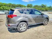 2015 Toyota RAV4 photo