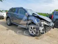 2015 Toyota RAV4 фото