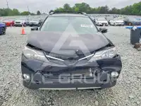 2015 Toyota RAV4 photo