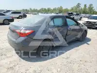 2015 Toyota COROLLA фото