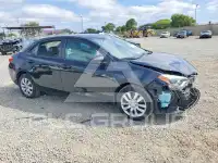 2015 Toyota COROLLA фото
