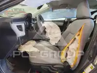 2015 Toyota COROLLA фото