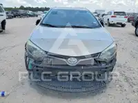 2015 Toyota COROLLA фото