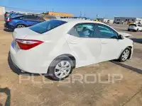 2015 Toyota COROLLA фото