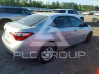 2015 Toyota COROLLA фото