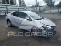 2015 Toyota COROLLA фото