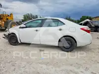 2015 Toyota COROLLA фото