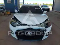 2015 Toyota COROLLA фото