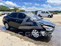 2015 Toyota COROLLA фото