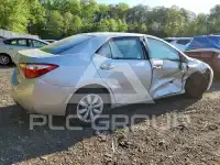 2015 Toyota COROLLA фото
