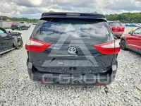 2015 Toyota SIENNA photo