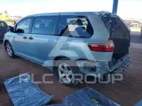 2015 Toyota SIENNA фото