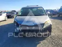 2015 Toyota SIENNA фото