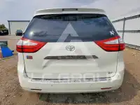 2015 Toyota SIENNA photo