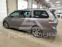 2015 Toyota SIENNA фото