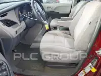 2015 Toyota SIENNA photo
