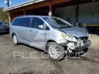 2015 Toyota SIENNA фото