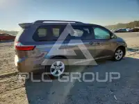 2015 Toyota SIENNA фото