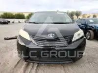 2015 Toyota SIENNA фото