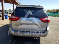 2015 Toyota SIENNA фото