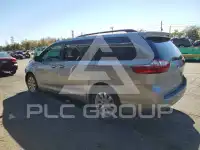 2015 Toyota SIENNA фото