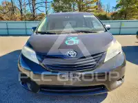 2015 Toyota SIENNA фото