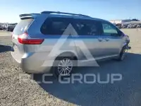 2015 Toyota SIENNA фото