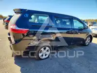 2015 Toyota SIENNA фото
