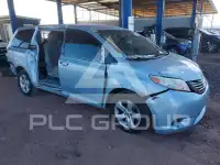 2015 Toyota SIENNA фото