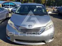 2015 Toyota SIENNA фото