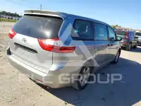 2015 Toyota SIENNA фото