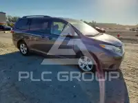 2015 Toyota SIENNA фото