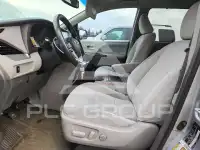 2015 Toyota SIENNA фото