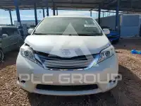 2015 Toyota SIENNA photo