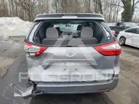 2015 Toyota SIENNA фото