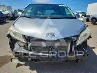 2015 Toyota SIENNA фото