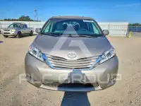 2015 Toyota SIENNA фото