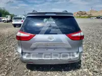 2015 Toyota SIENNA фото