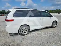 2015 Toyota SIENNA photo