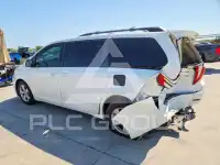 2015 Toyota SIENNA фото