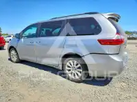 2015 Toyota SIENNA фото