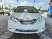 2015 Toyota SIENNA фото